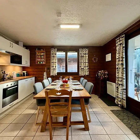 Des Iris - T3 Proche Du Centre Apartment Chatel